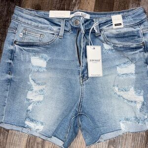Judy Blue Women's Distressed Denim Shorts - Light Blue XL brand new with tags